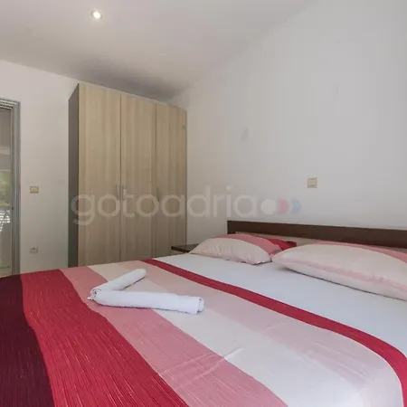 Appartement Vesna With Balcony & Free Parking *